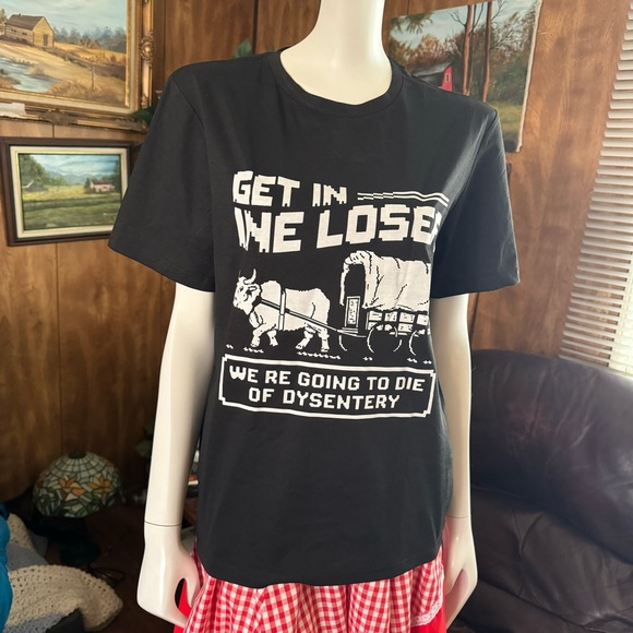 Vintage Inspired Oregon Trail Game T-shirt - Picture 1 of 4